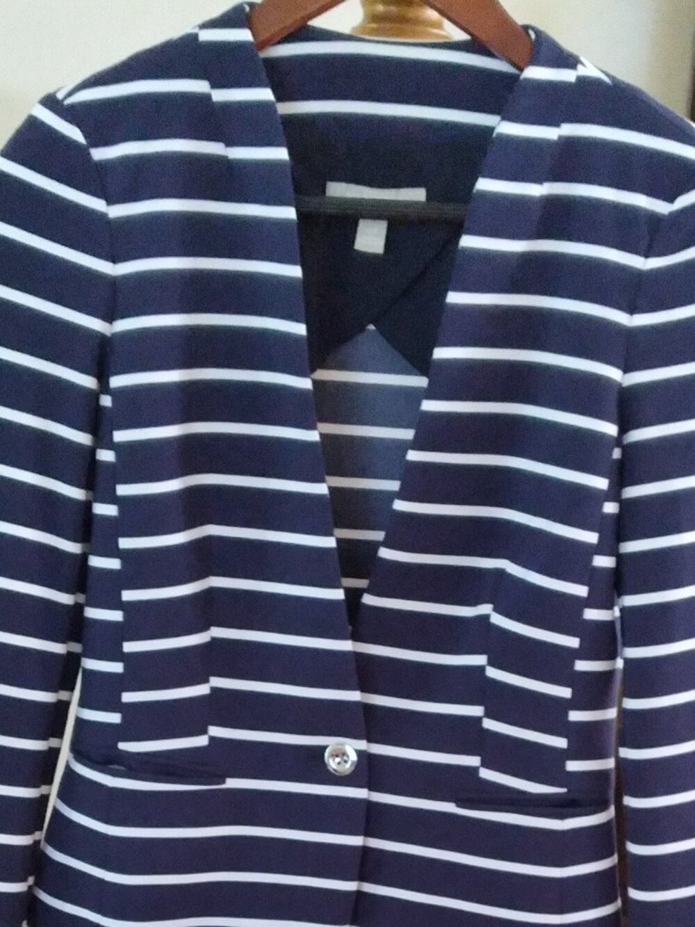 Elegant Classy Jacket, Banana Republic, Size - 0P - Picture 2 of 6